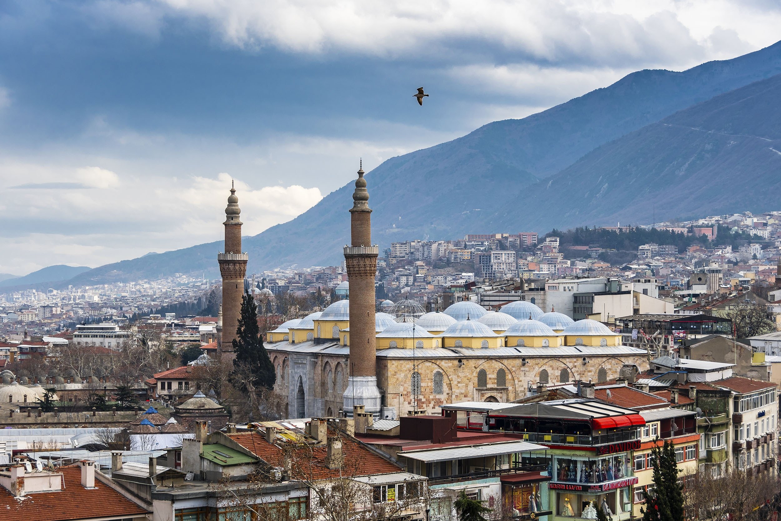 The Enchanting City of Bursa: A Blend of History, Nature, and Modernity